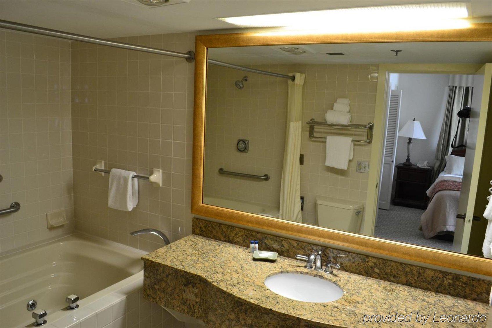 Jameson Inn & Suites 볼링 그린 외부 사진