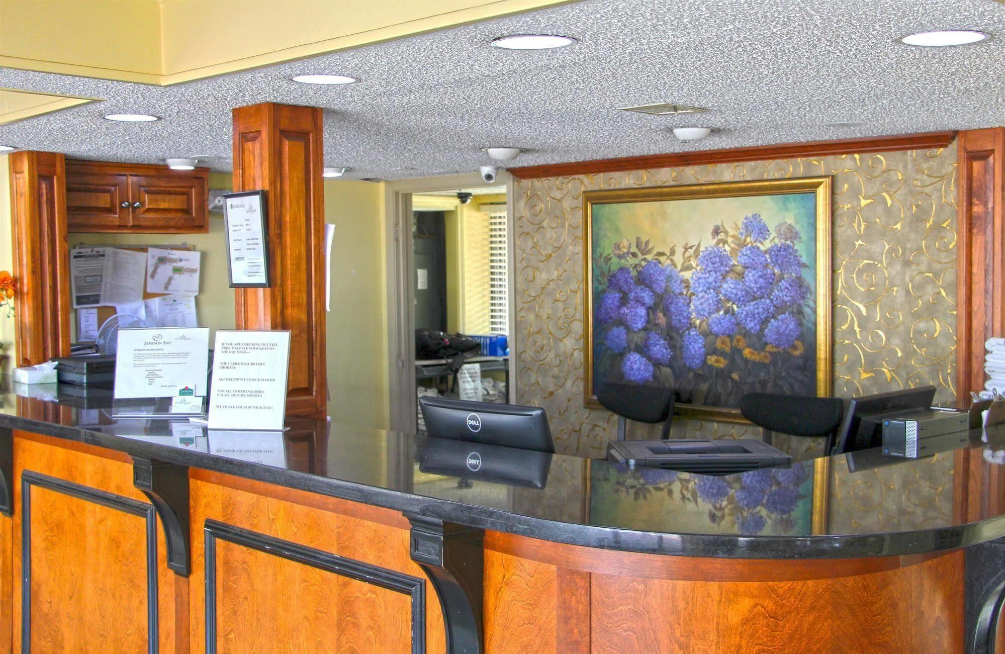 Jameson Inn & Suites 볼링 그린 외부 사진